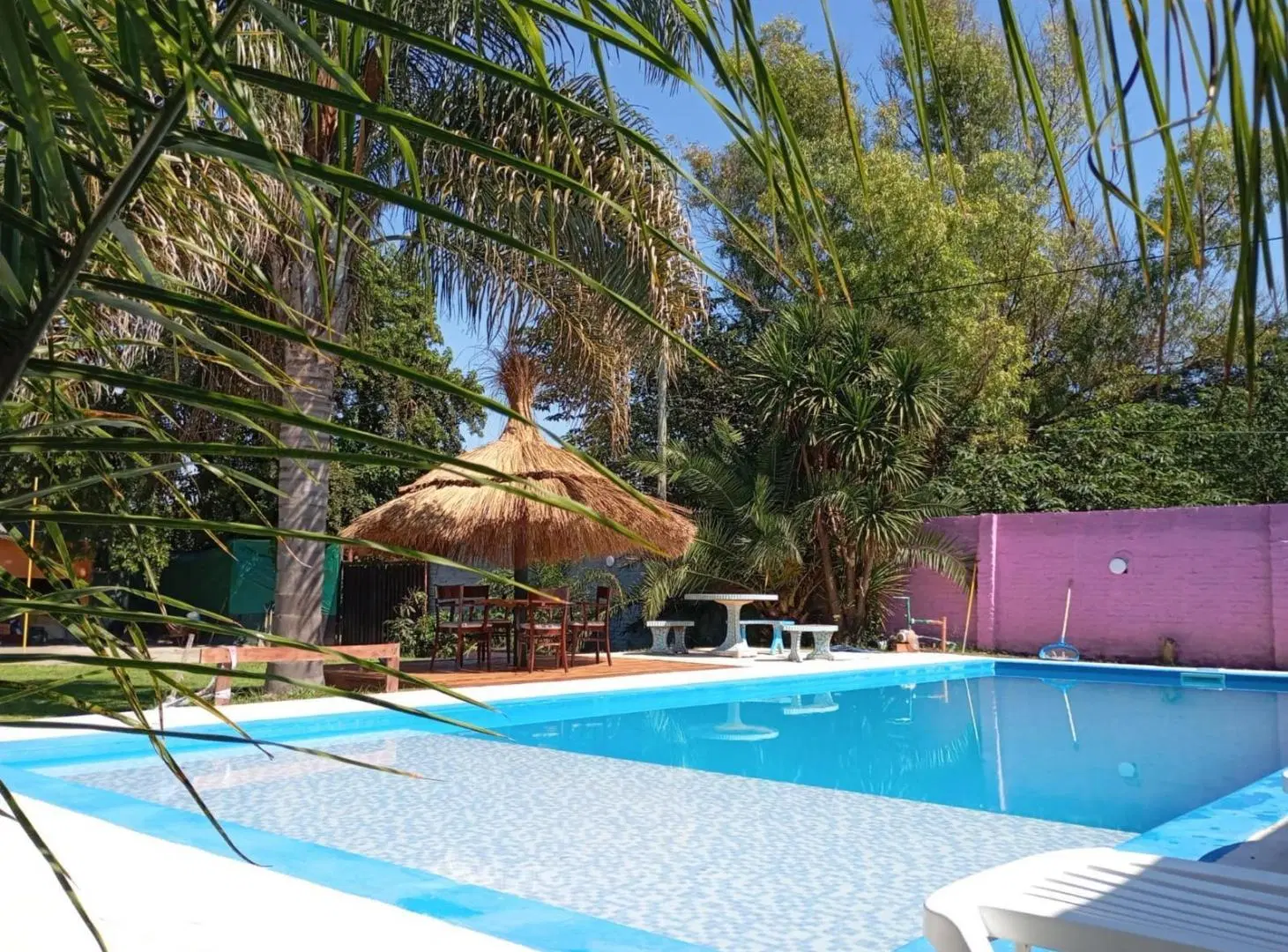 Casa en venta - 4 Dormitorios 3 Baños - 9 de Abril 3