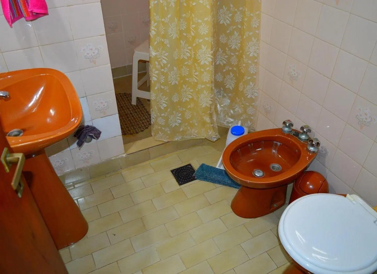 Casa en venta - 3 Dormitorios 2 Baños - 130mts2 - Santa Teresita 5