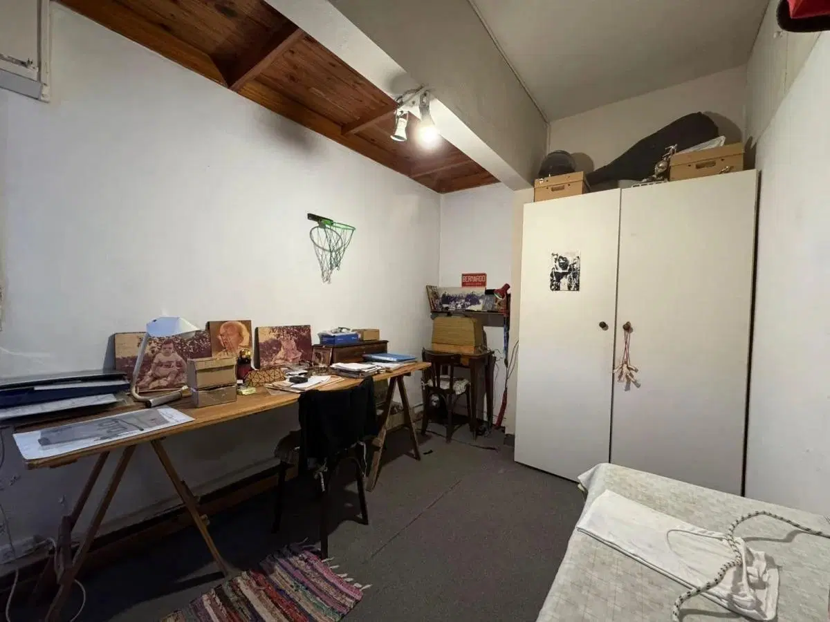 Casa en venta - 4 Dormitorios 2 Baños - 180mts2 - Chivilcoy 2