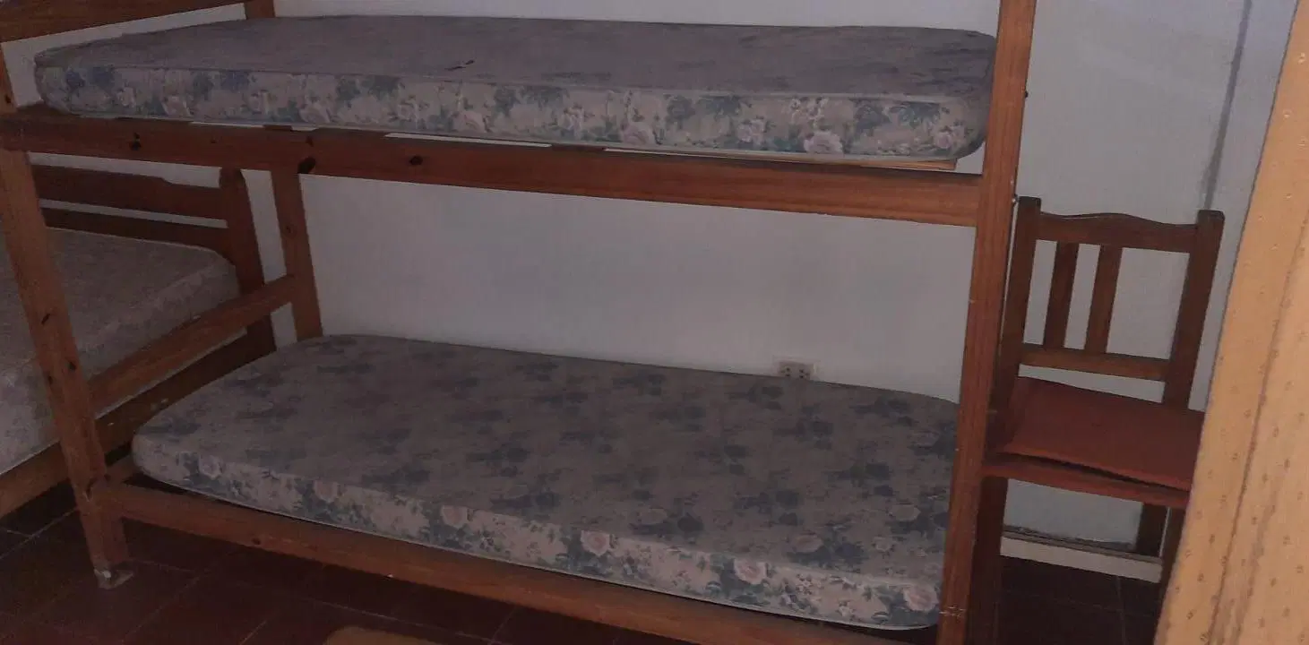 Casa en venta - 5 Dormitorios 3 Baños - 139Mts2 - San Clemente del Tuyú 4