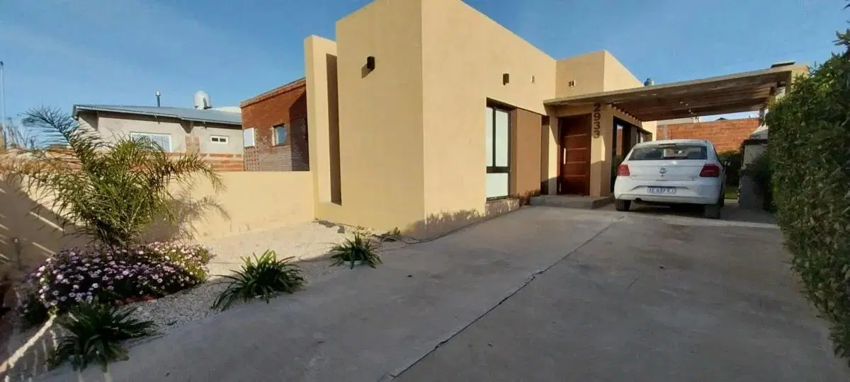 Casa en venta - 1 Dormitorio 2 Baños - Mar del Plata 4