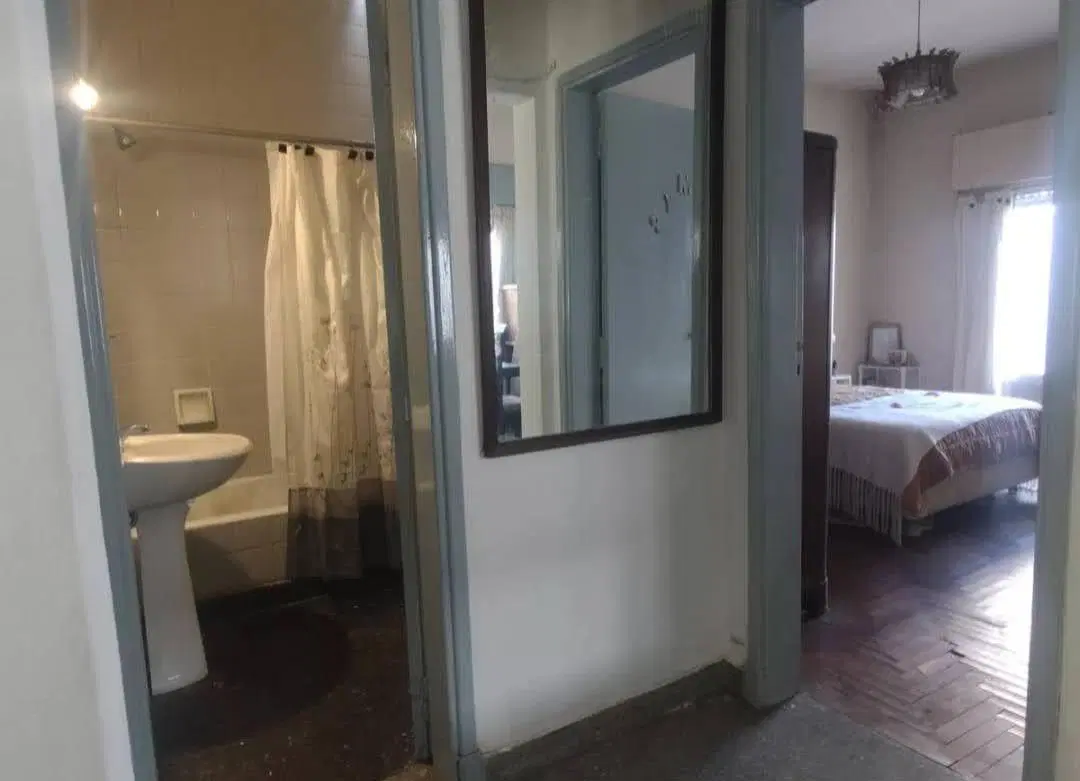 Casas en venta - 4 Dormitorios 3 Baños - 300Mts2 - Temperley 4