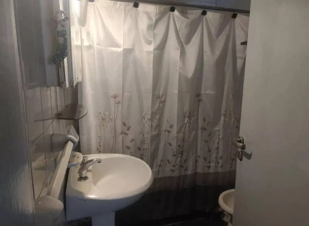 Casas en venta - 4 Dormitorios 3 Baños - 300Mts2 - Temperley 2