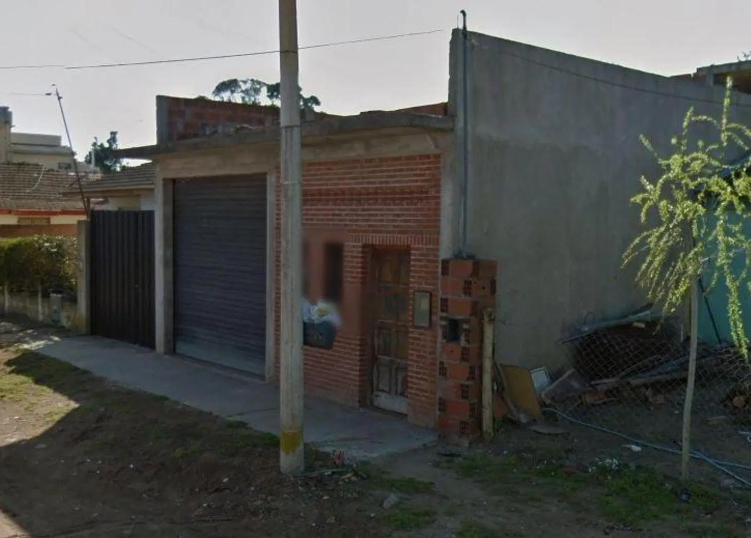 Casa en venta - 3 Dormitorios 2 Baños - Cochera - Local - 200Mts2 - Mar de Ajó 3
