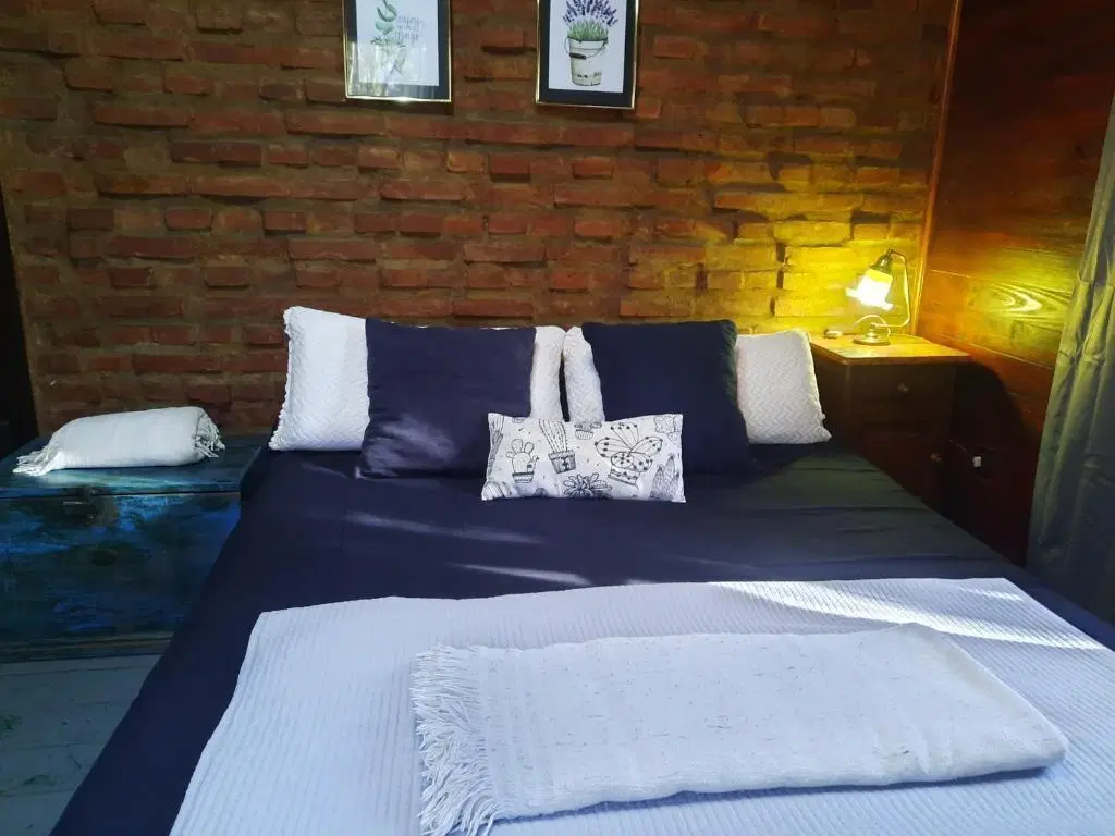 Casa en venta - 2 Dormitorios 2 Baños - Cochera - 10.000Mts2 - Ramallo 5