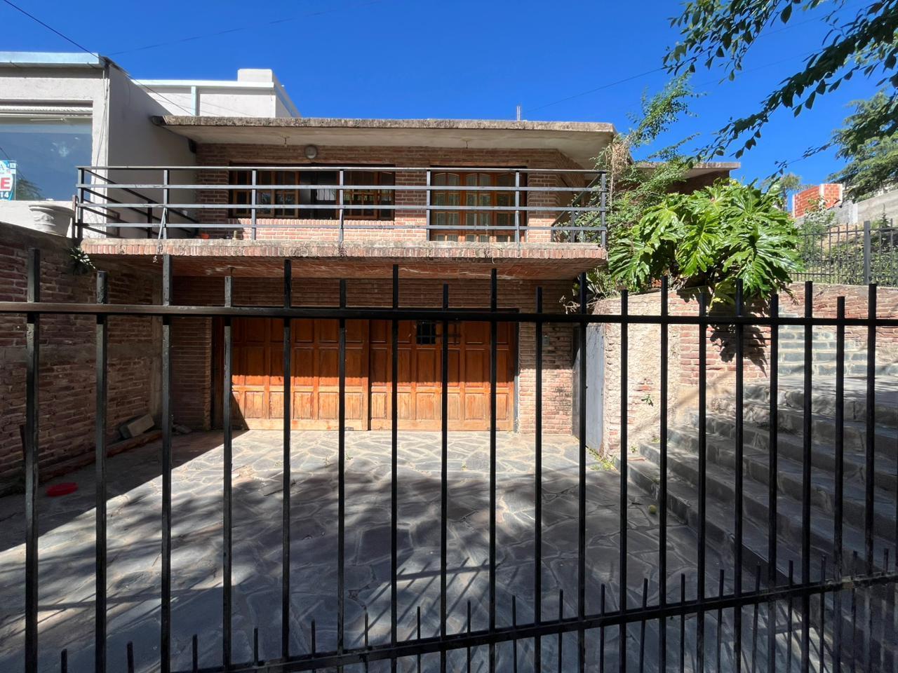 Foto de Casa en venta - 4 Dormitorios 2 Baños - Córdoba, imagen 5