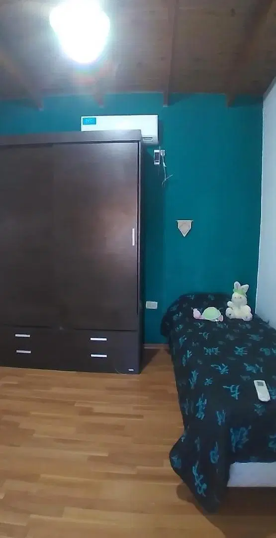 Casa en venta - 4 Dormitorios 2 Baños - Cochera - 400Mts2 - Los Hornos 1