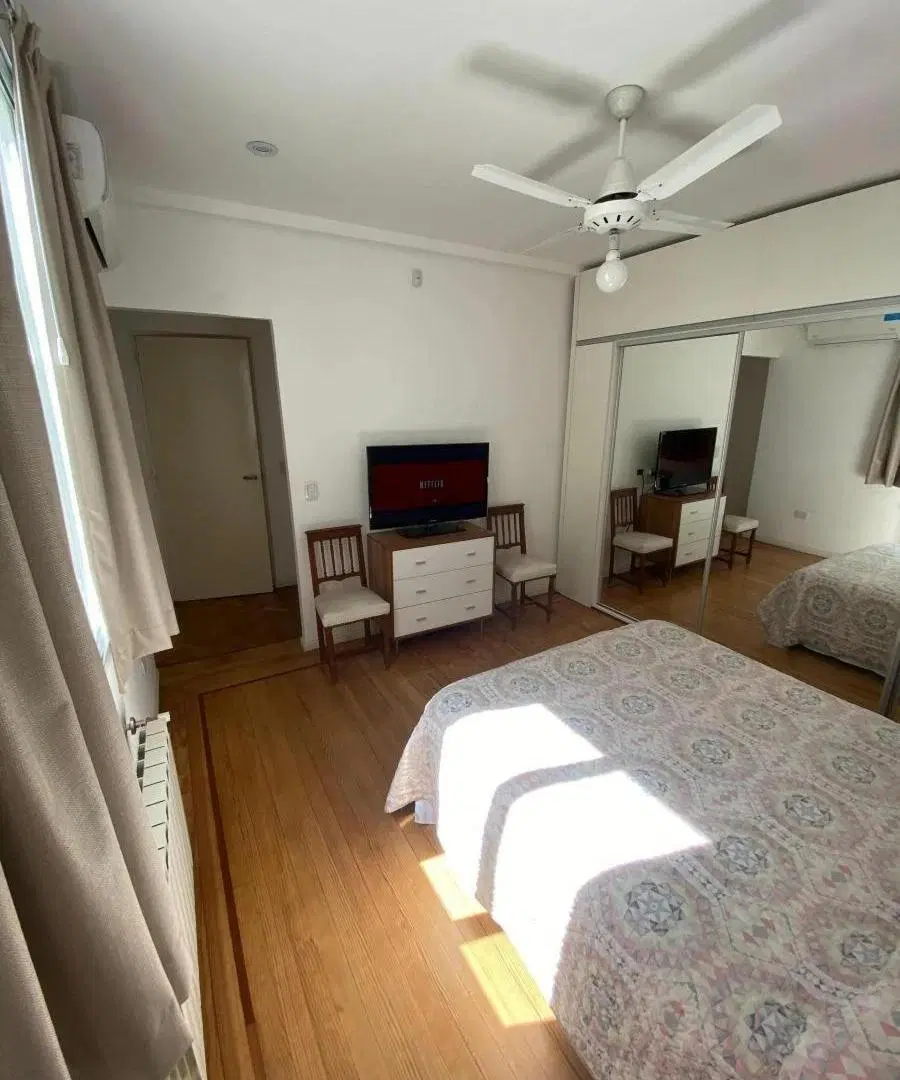 Departamento en alquiler - 3 Dormitorios 2 Baños - Recoleta 2