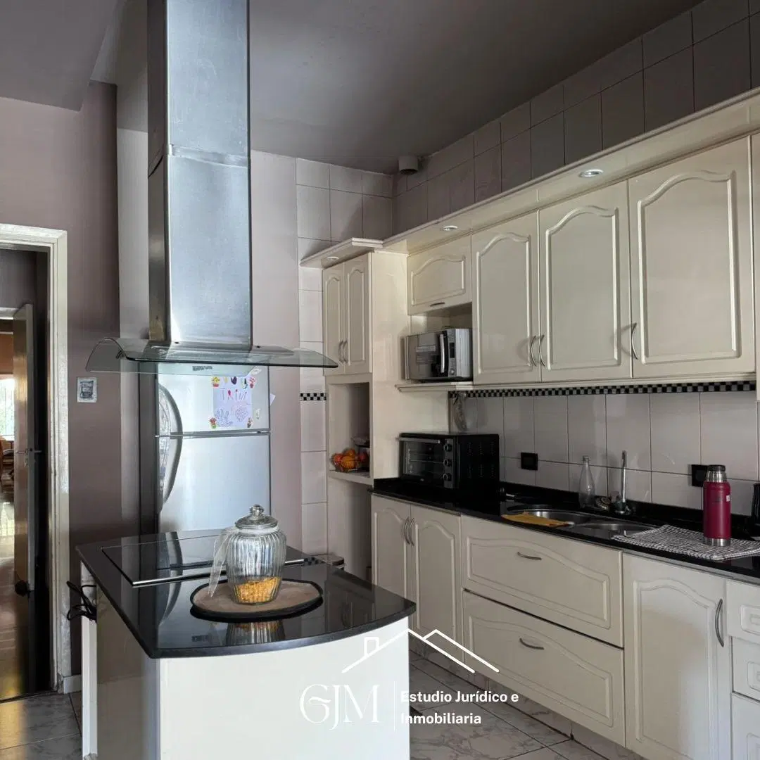 Casa en venta - 3 Dormitorios 3 Baños - 750mts - San Juan 3