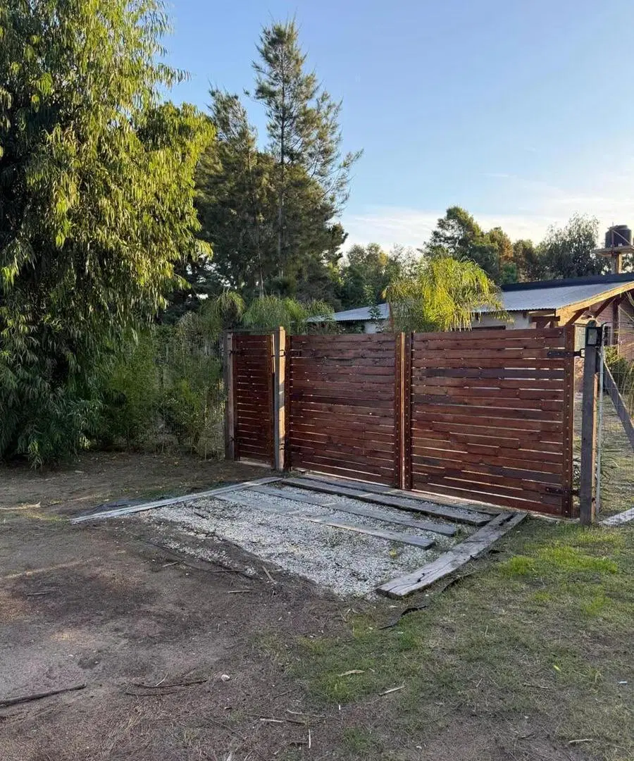 Casas en venta - 5 Dormitorios 2 Baños - 600Mts2 - Nueva Atlantis 3