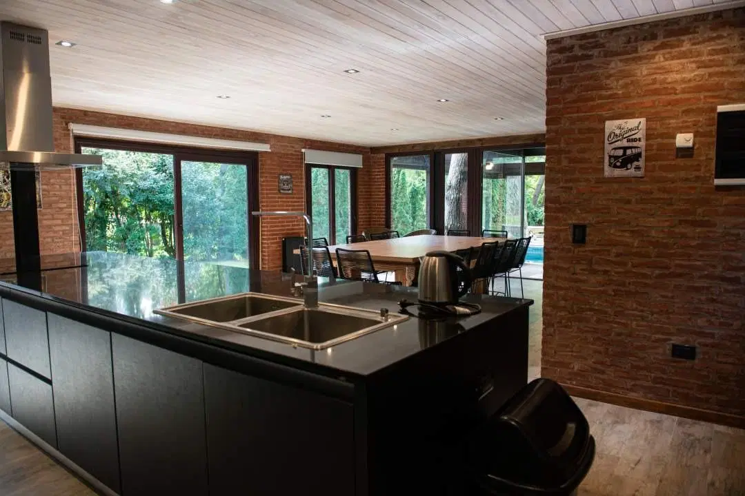 Casa en venta - 5 Dormitorios 7 Baños - Cariló 5