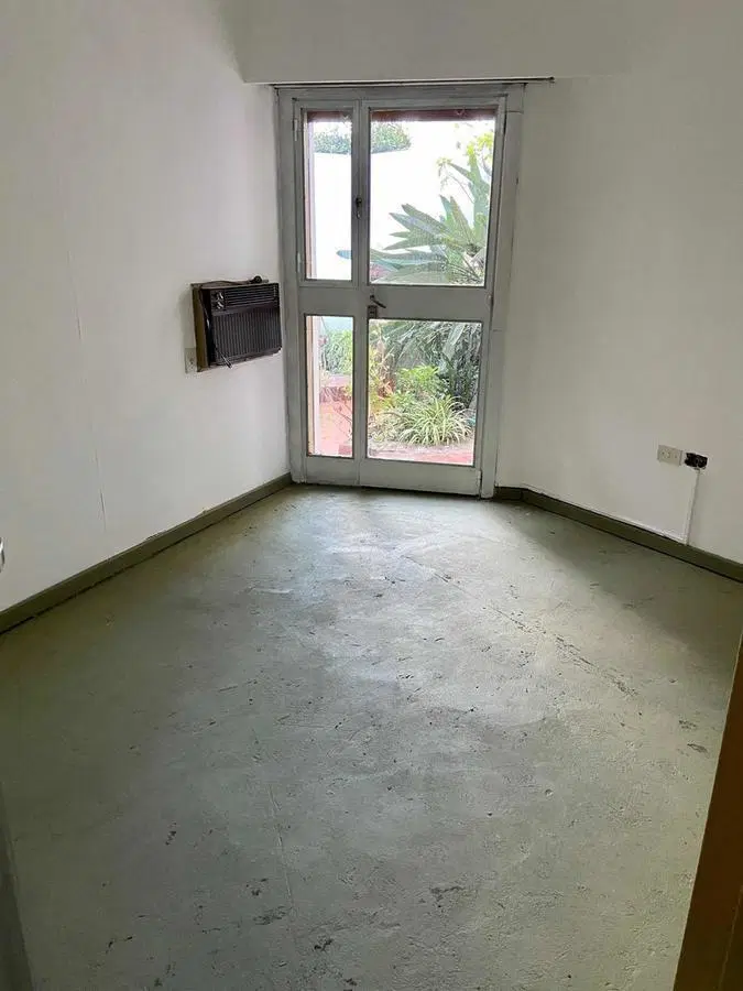 Casa en venta - 3 dormitorios 1 baño - 180mts2 - Chivilcoy 2
