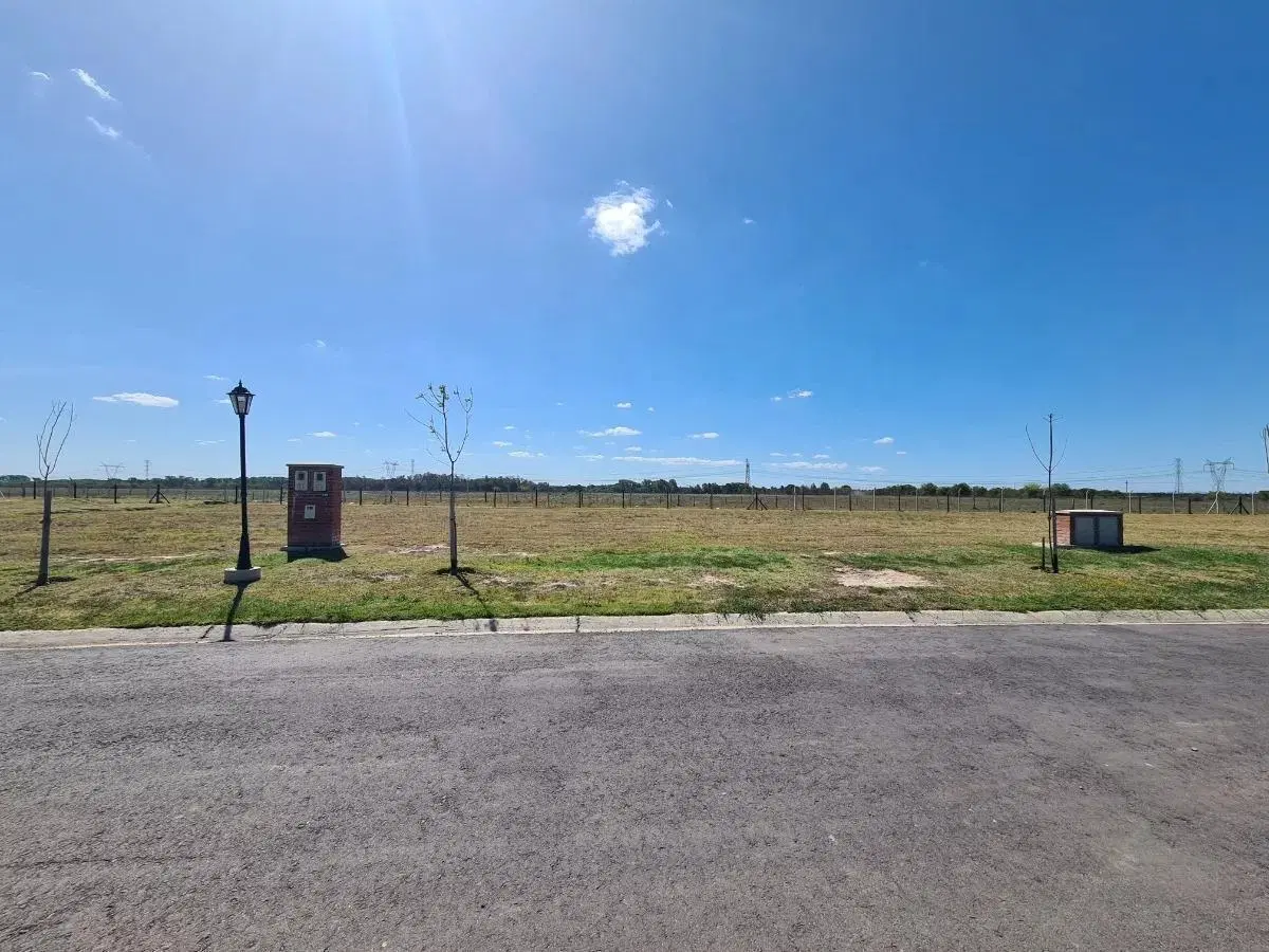 Terreno en venta - 658.17mts2 - San Simón 4