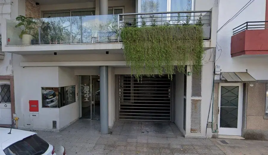 Cochera en venta - 12Mts2 - Villa del Parque 4