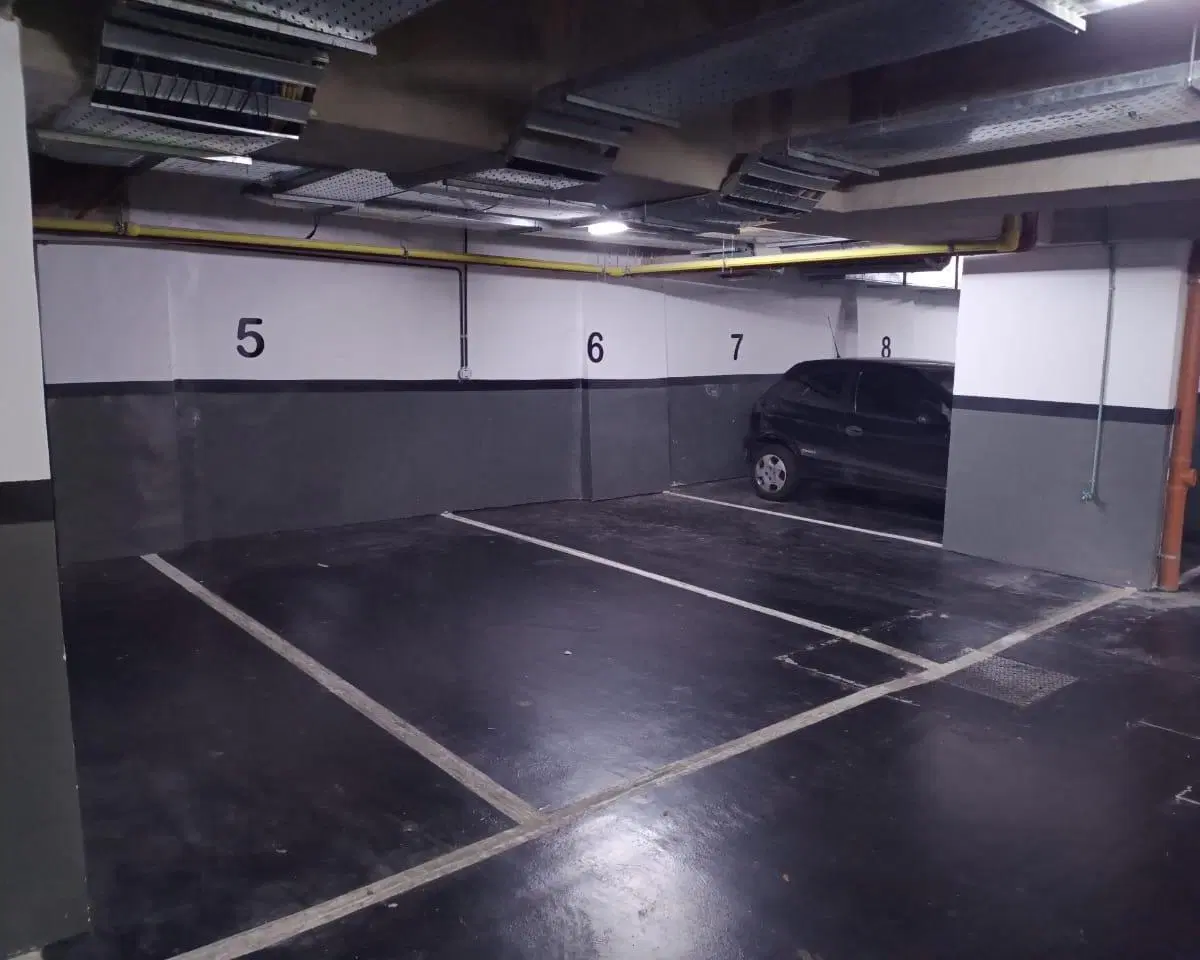 Cochera en venta - 12Mts2 - Villa del Parque 1