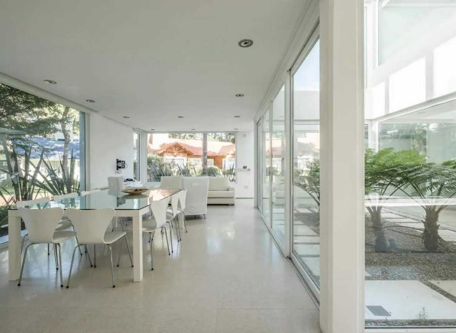 Casa en venta - 3 Dormitorios 3 Baños - Pinamar 1
