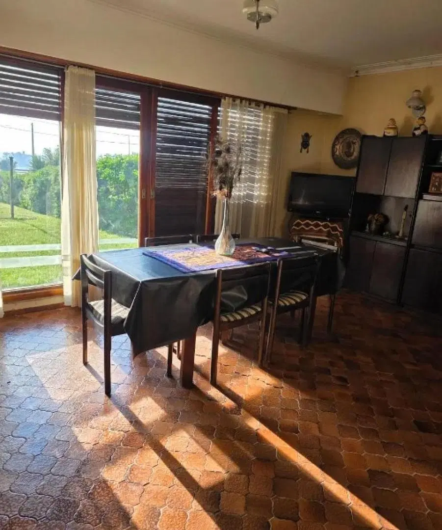 Casa en venta - 3 Dormitorios 2 Baños - Mar del Plata 2