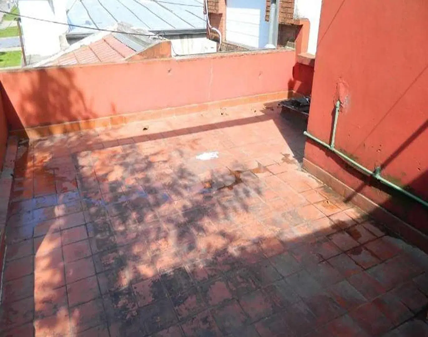 Casa en venta - 3 dormitorios 1 baño - Cochera  - 110 mts2 - La Plata 5