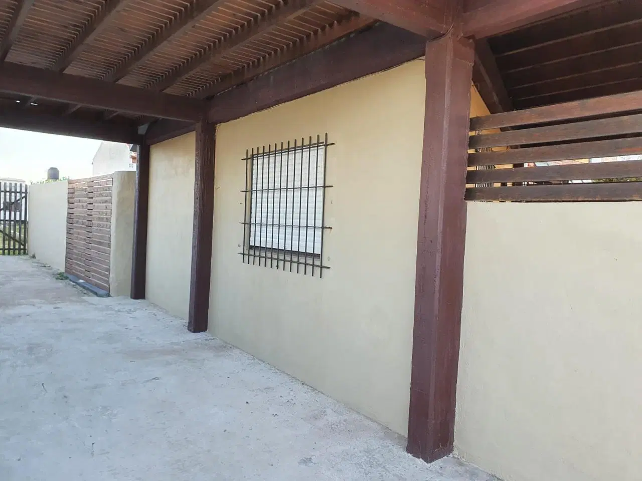 Departamento en venta - 2 Dormitorios 2 Baños - Cochera - 300Mts2 - Mar del Tuyú 2
