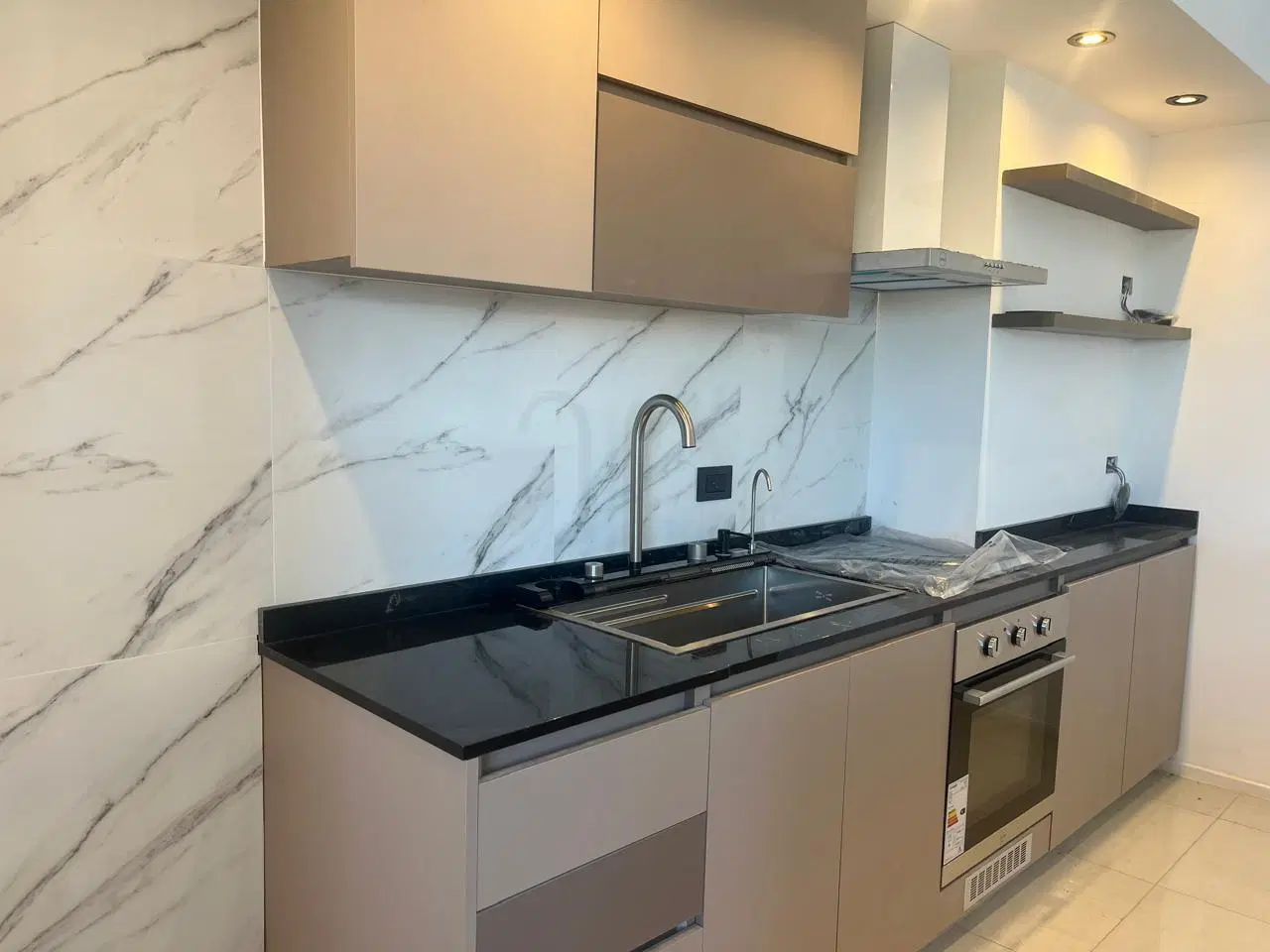 Departamento en venta - 2 Dormitorios 3 Baños - General San Martín 5