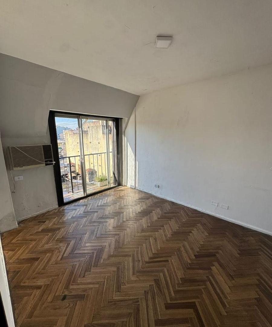 Foto de Oficina 6 ambientes y doble ingreso en alquiler - Barrio Norte, imagen 1