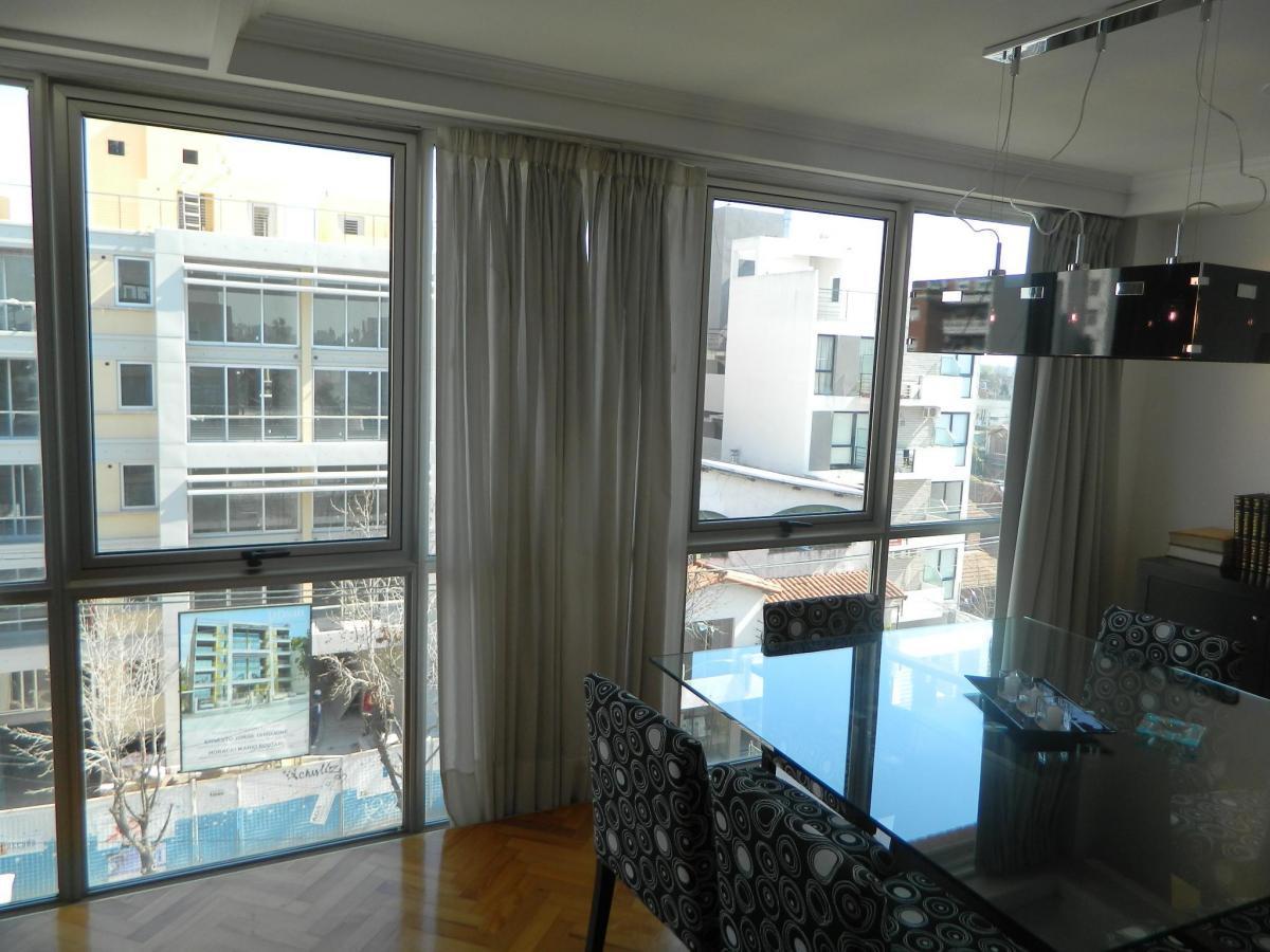 Departamento en venta - 4 Dormitorios 4 Baños - 200Mts2 - Castelar