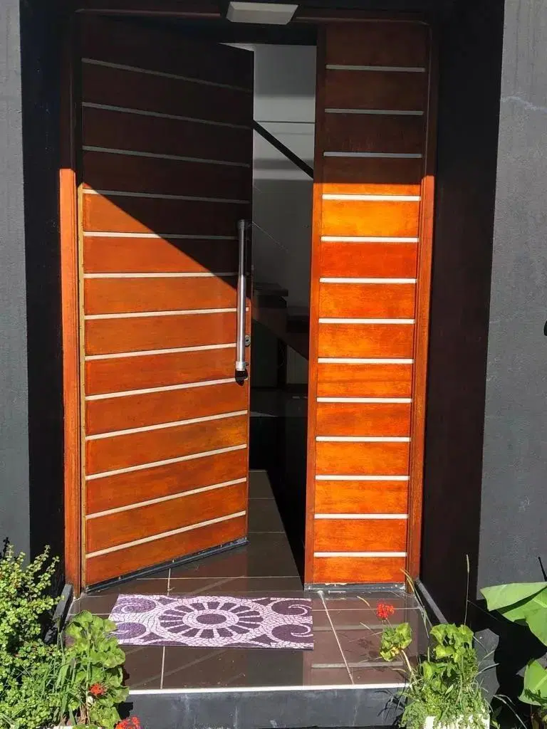 Casa en venta - 4 Dormitorios 5 Baños - Cocheras - 330Mts2 - Escobar 2