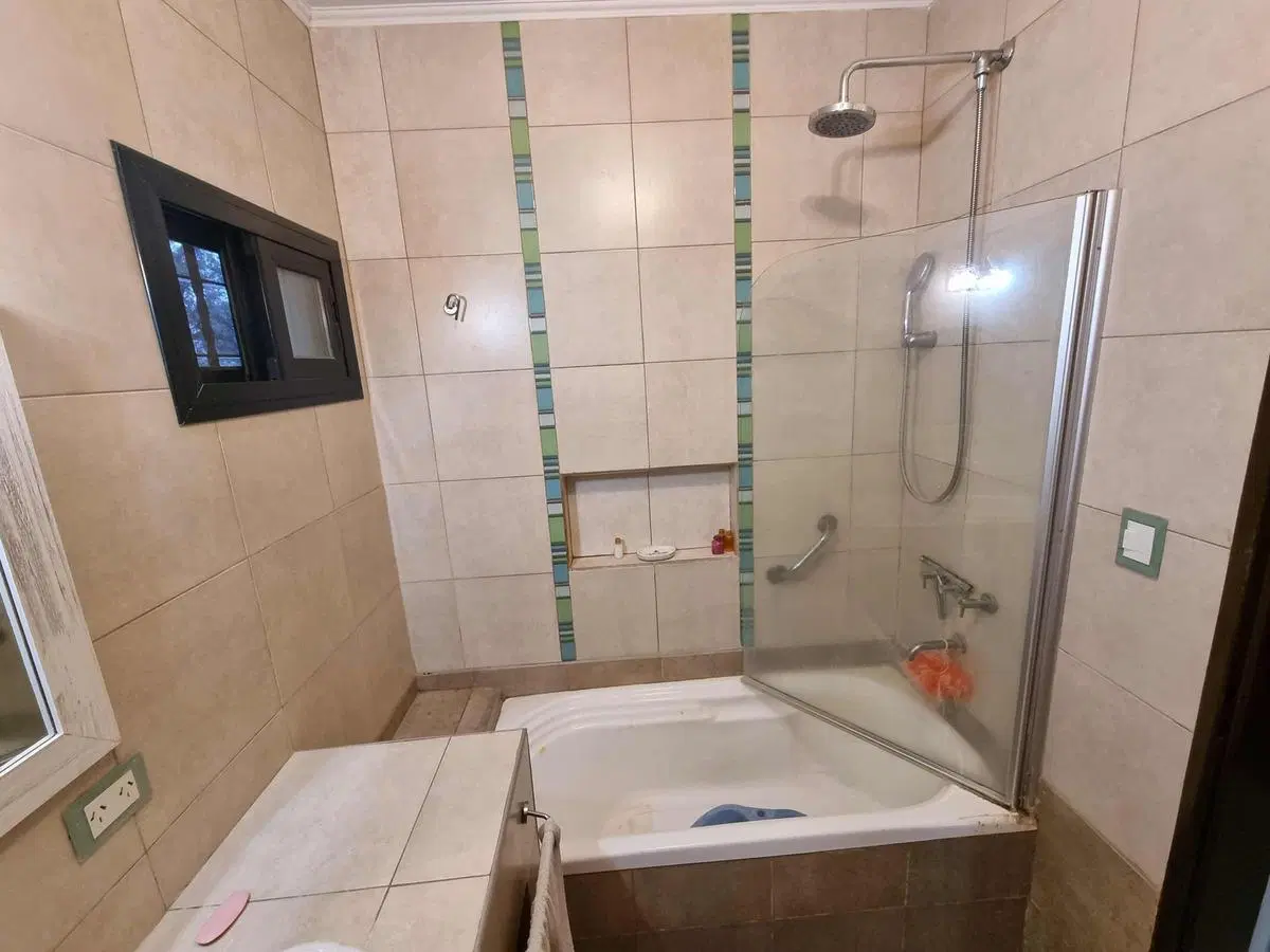 Casa en venta - 2 Dormitorios 2 Baños - 907Mts2 - Las Casuarinas, Luján 1