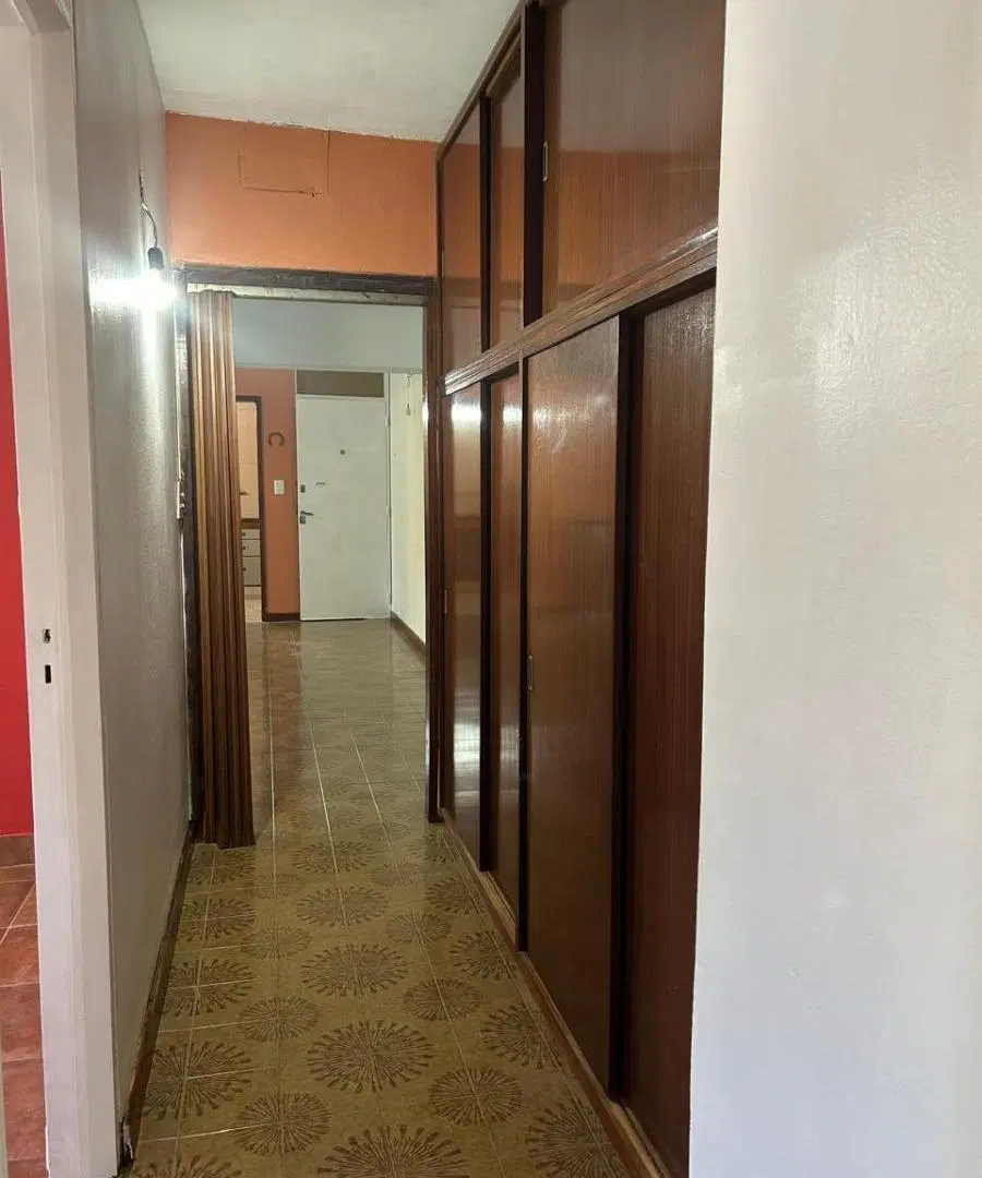 Departamento en venta - 2 Dormitorios 1 Baño - Cochera - 71Mts2 - Avellaneda 3
