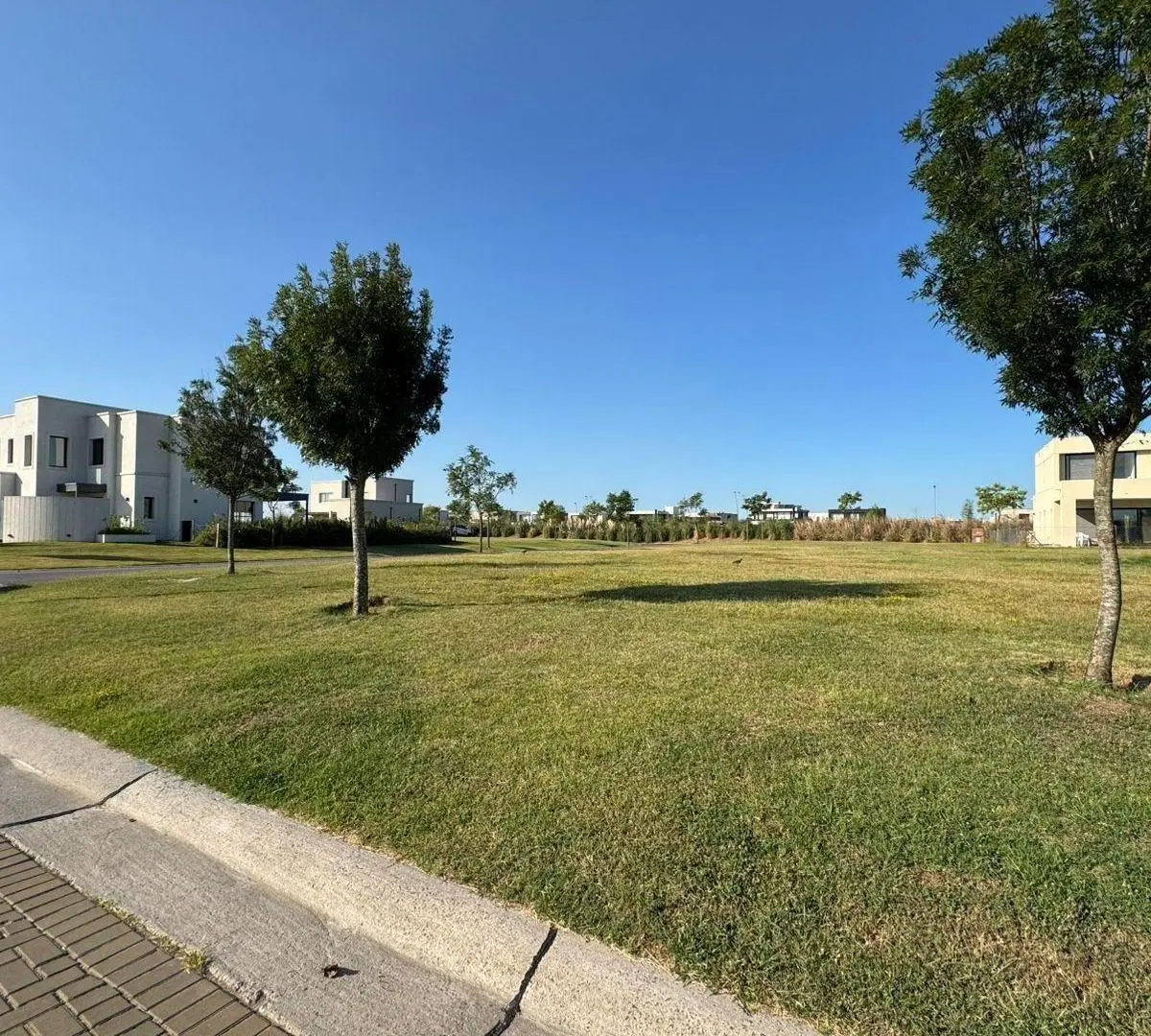 Terreno en venta - 603Mts2 - Puertos del Lago - Riberas 8