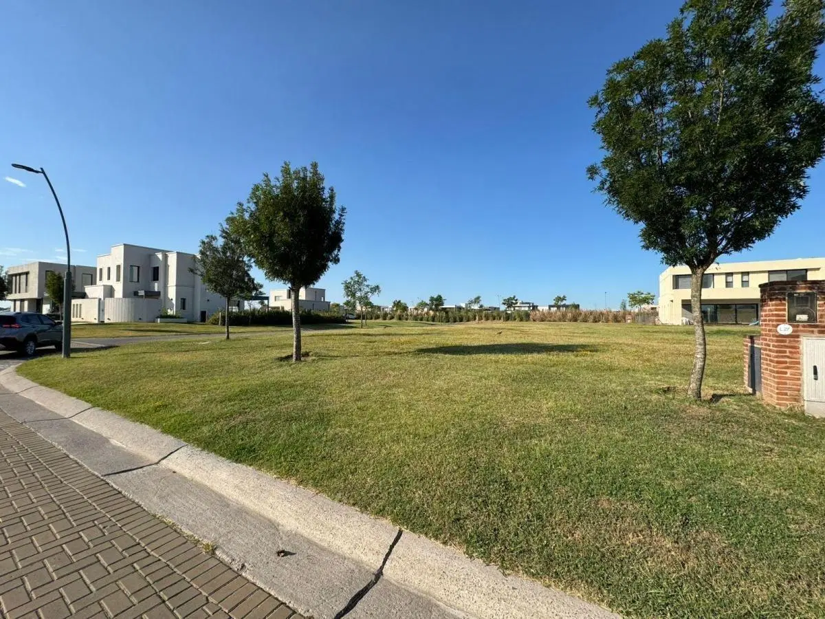 Terreno en venta - 603Mts2  - Puertos del Lago - Riberas 5