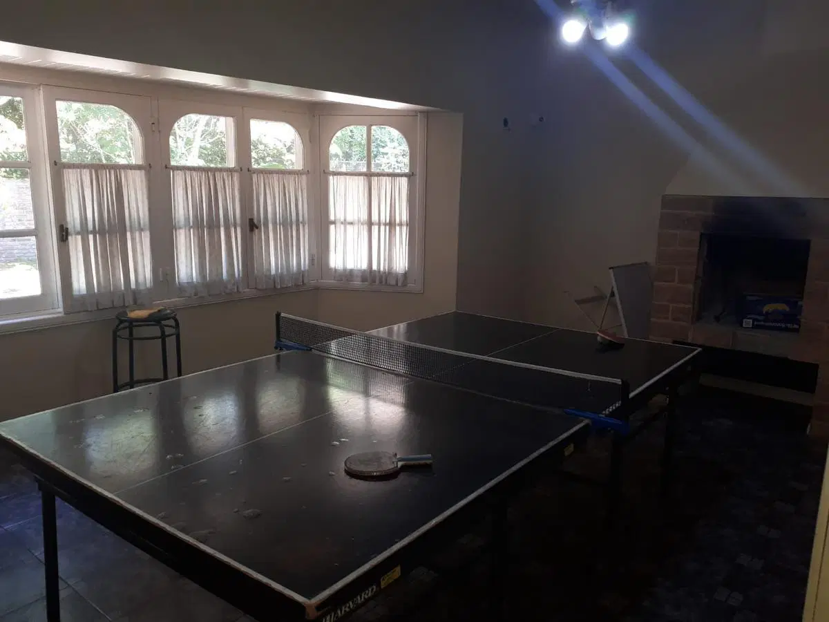 Casa venta -8 dormitorios-5 baños-5 cocheras -2100mts2 totales- Ranelagh 5