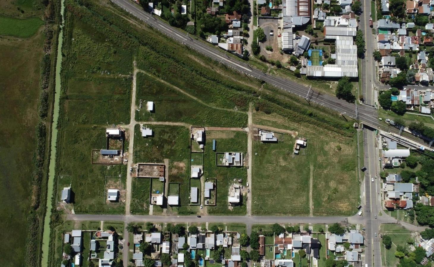 Terrenos en venta  -350mts2 - Manuel B Gonnet