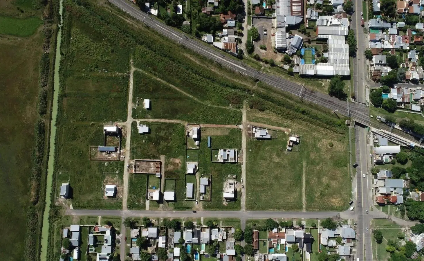 Terrenos en venta  -350mts2 - Manuel B Gonnet 3