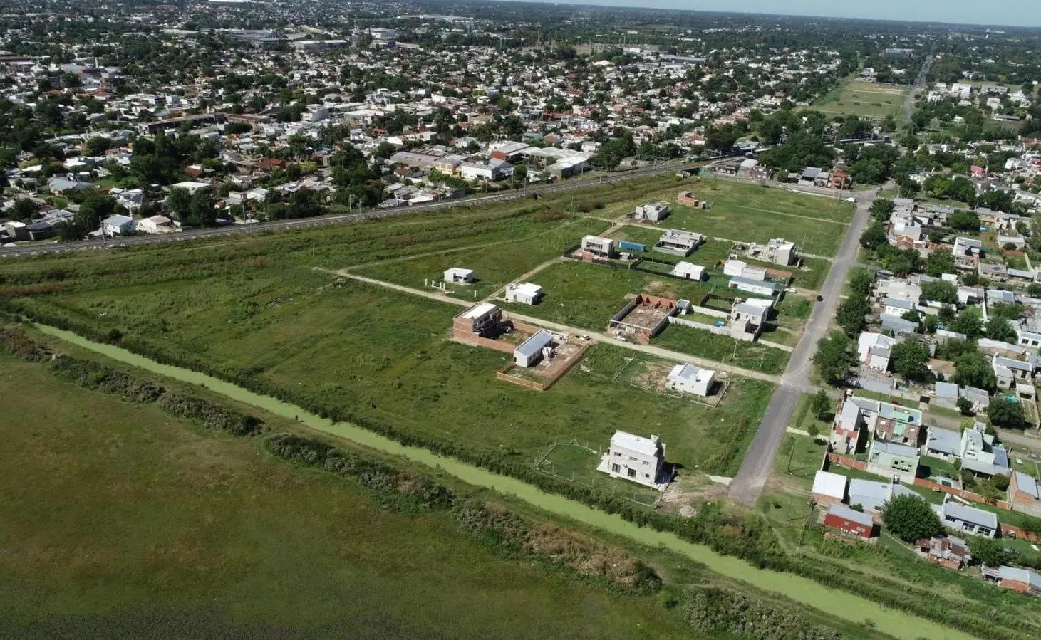 Terrenos en venta  -350mts2 - Manuel B Gonnet 5