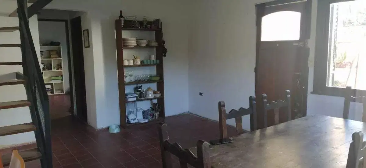 Casa en venta - 3 Dormitorios 2 Baños - Cochera - 590Mts2 - Villa Castels, La Plata 5