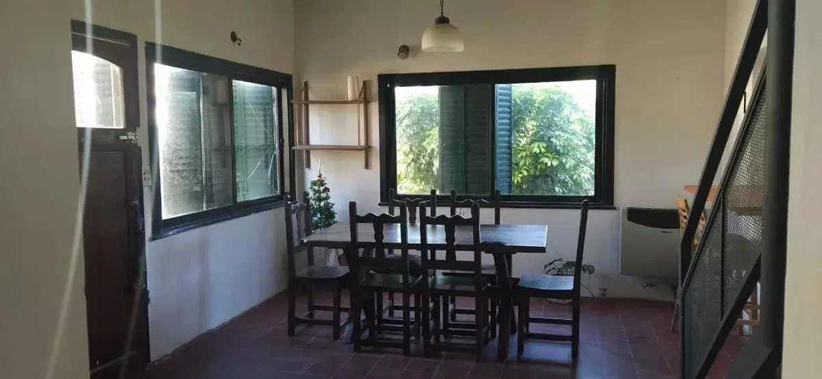 Casa en venta - 3 Dormitorios 2 Baños - Cochera - 590Mts2 - Villa Castels, La Plata 1