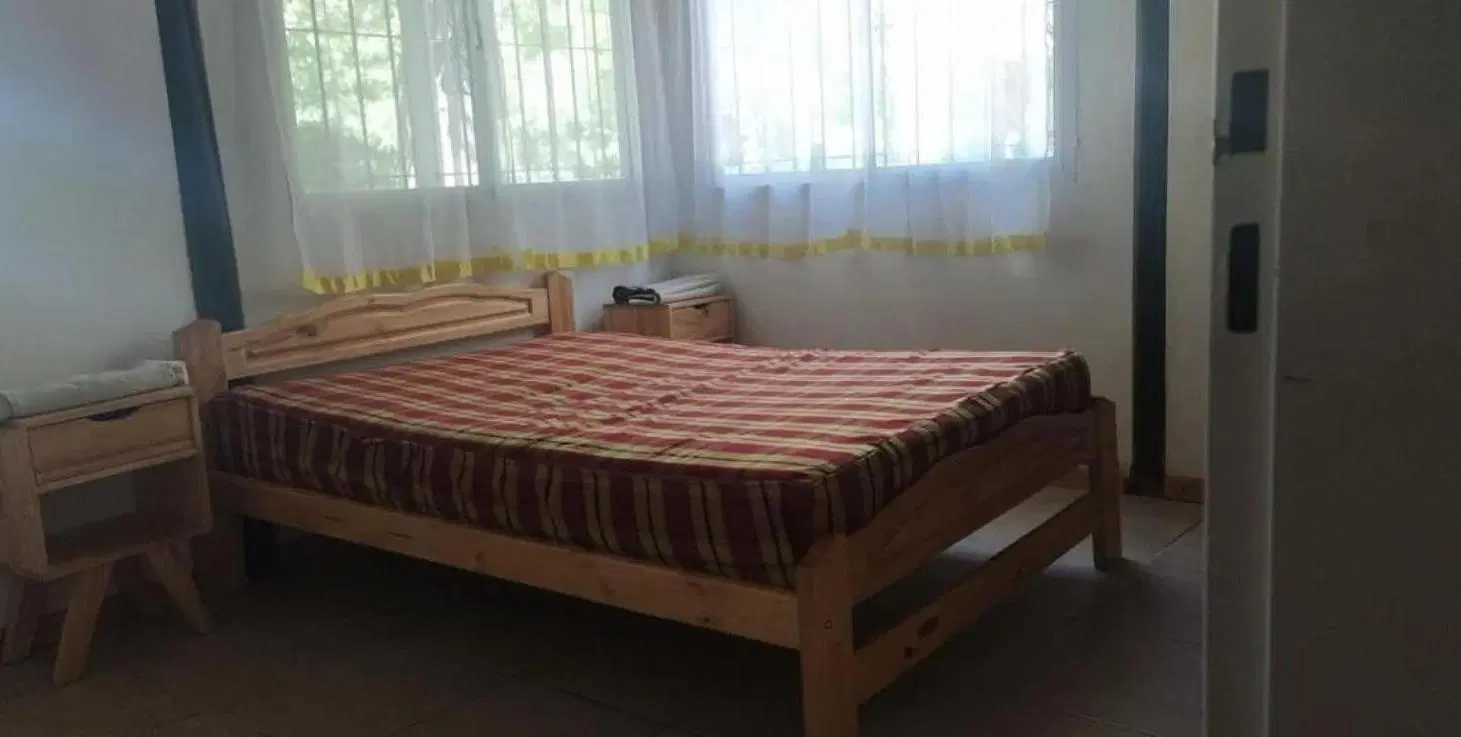 Casa en venta - 1 dormitorio 1 baño - 1.200mts2 - Coronel Brandsen 5