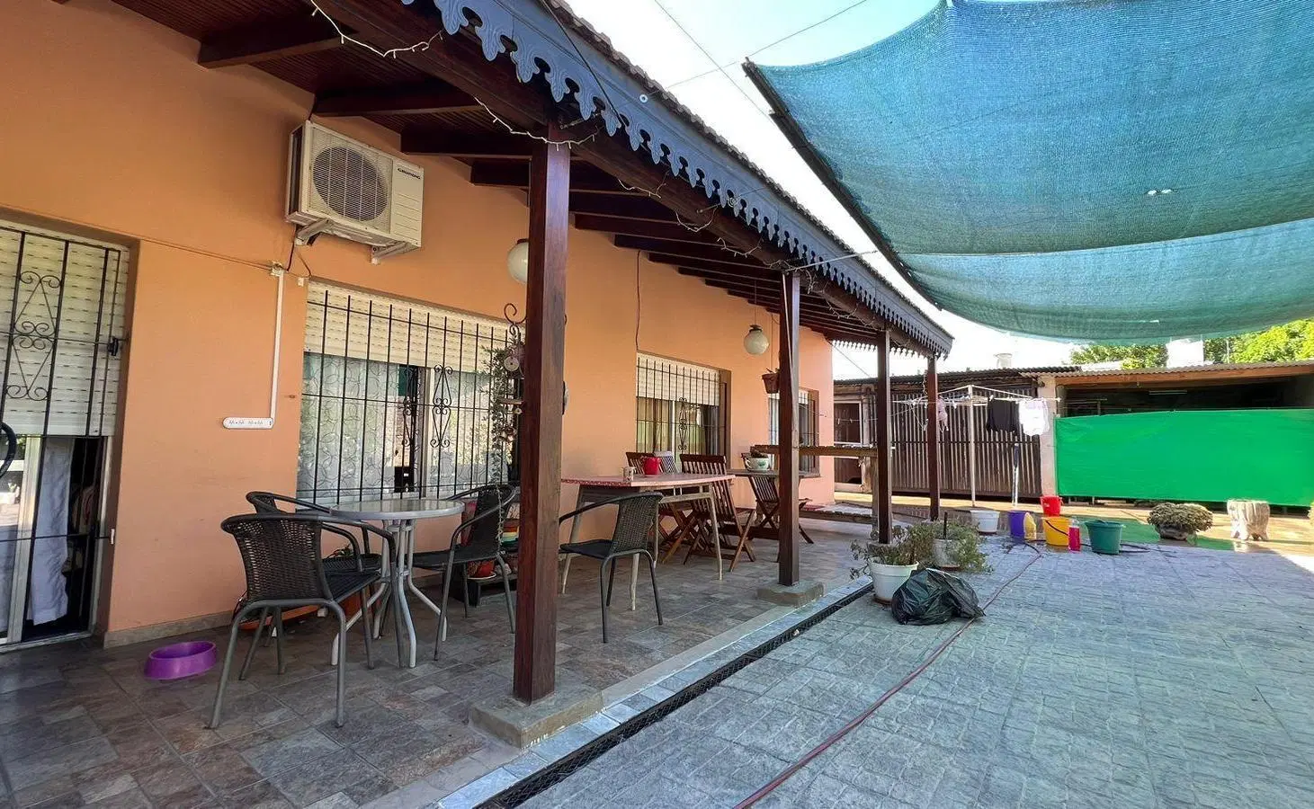Casa en venta - 3 Dormitorios 2 Baños - 400mts2 - Mercedes 4