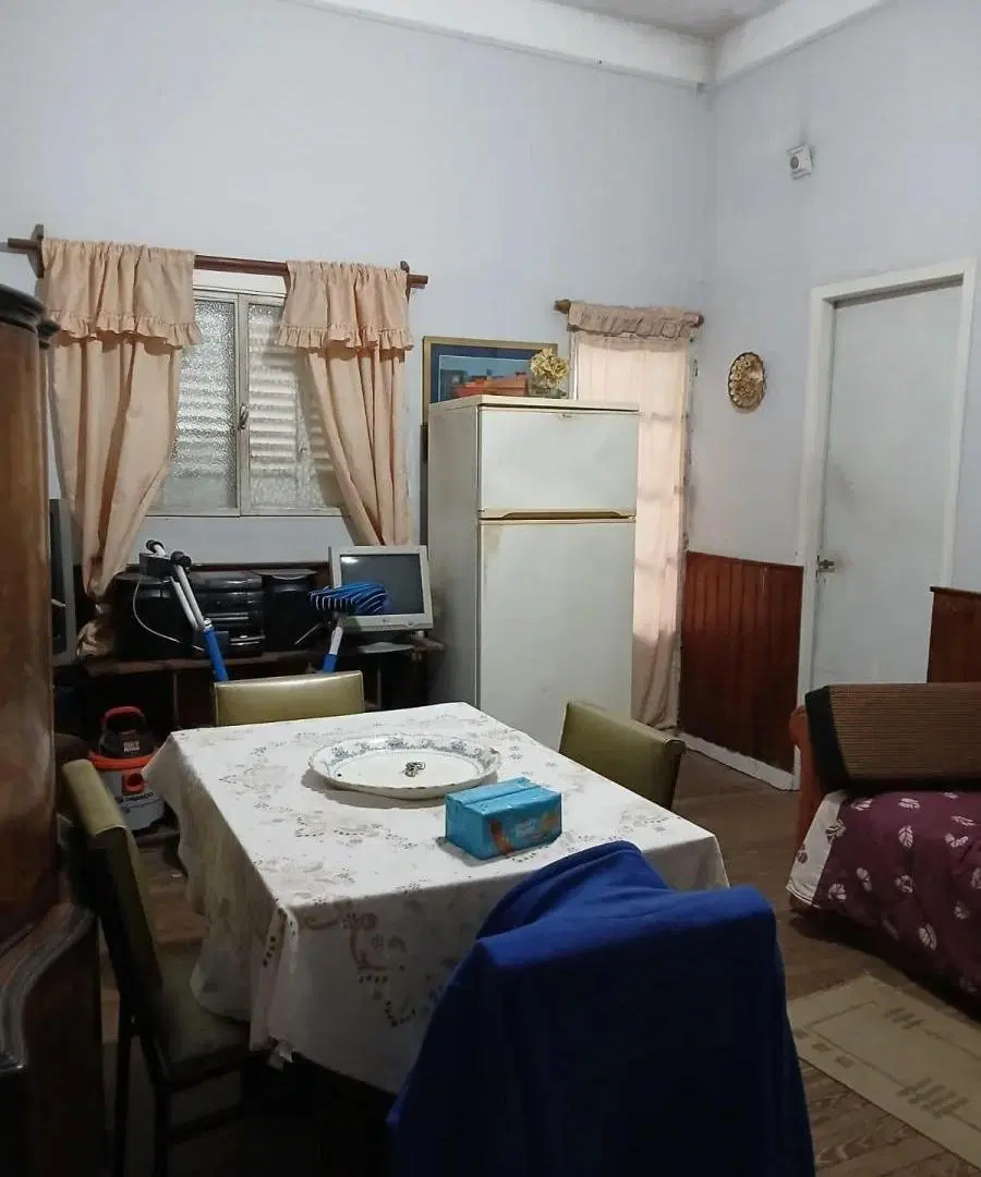 Casa en venta - 2 Dormitorios 1 Baño - Versalles 5