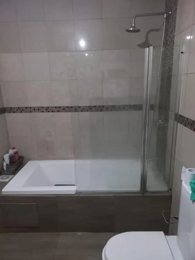 Casa en venta - 2 dormitorios 1 baño - 120mts2 - Lanús 4