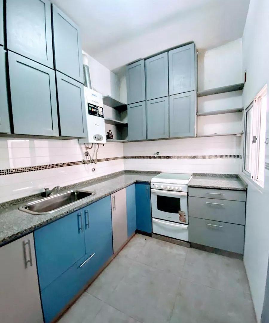 Foto de Departamento en venta - 2 Dormitorios 1 Baño - 64Mts2 - Avellaneda, imagen 2