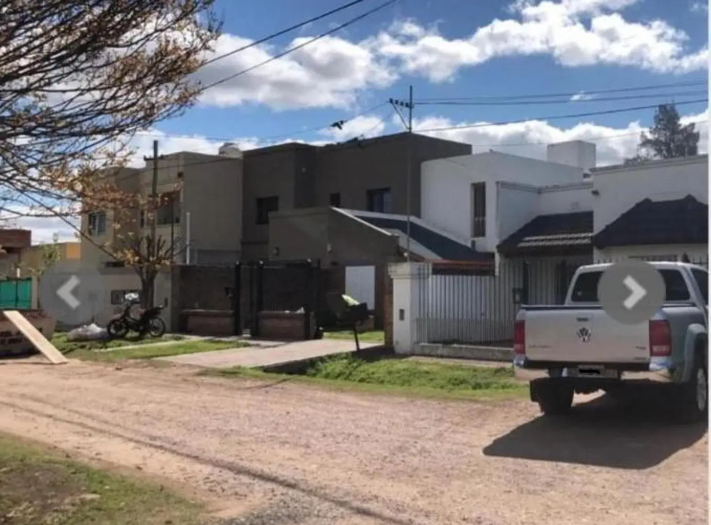 Casa en Venta - 3 dormitorios 2 baños - 570mts2 - Lujan 2