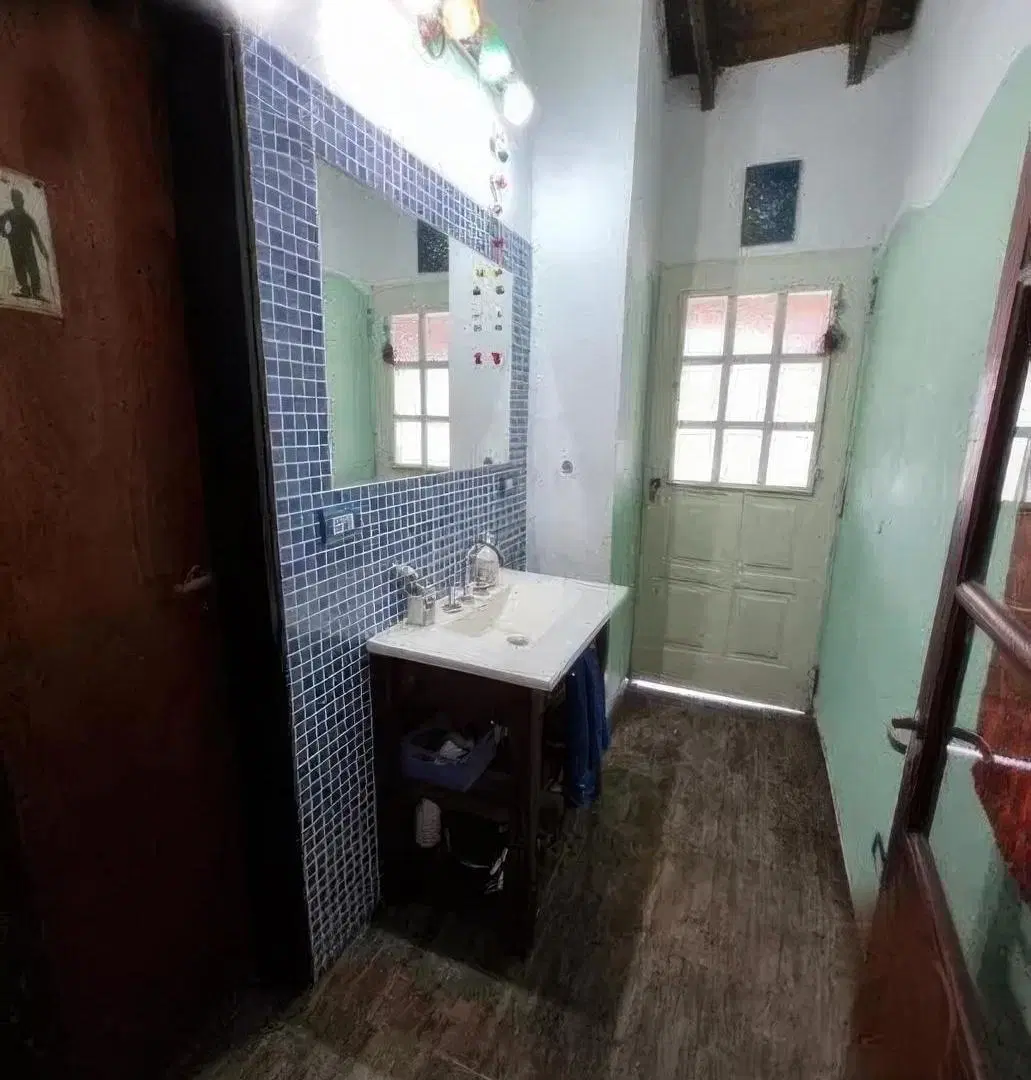 Casa en venta - 4 dormitorios 2 baños - 120mts2  - Exaltación De La Cruz 5