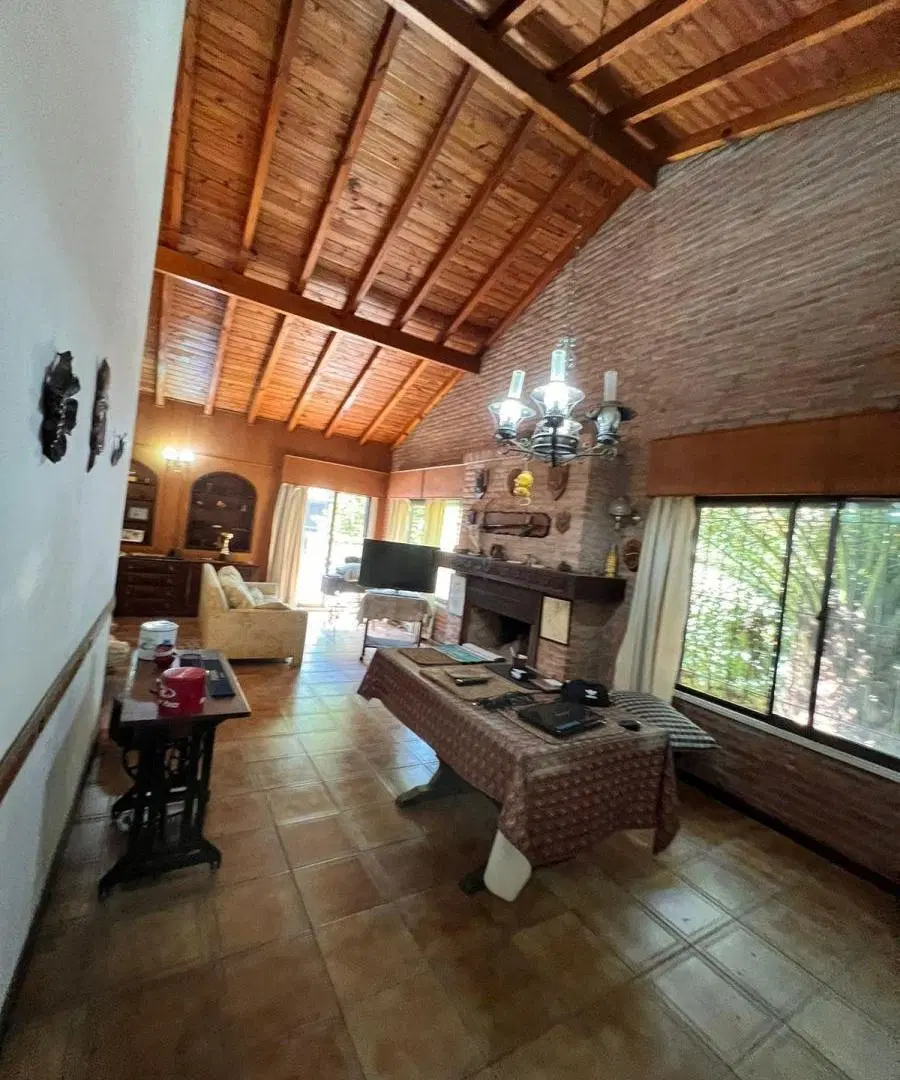 Casa en venta - 3 Dormitorios 3 Baños - Cocheras - 486Mts2 - Villa Adelina 4