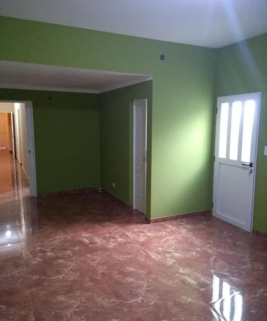 Casa en venta - 4 Dormitorios 3 Baños - Local - 257Mts2 - San Luis 4