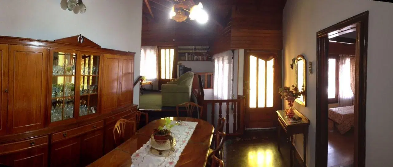 Casa en venta - 4 dormitorios 3 baños - Cochera - 400mts2 - Santa Teresita 3