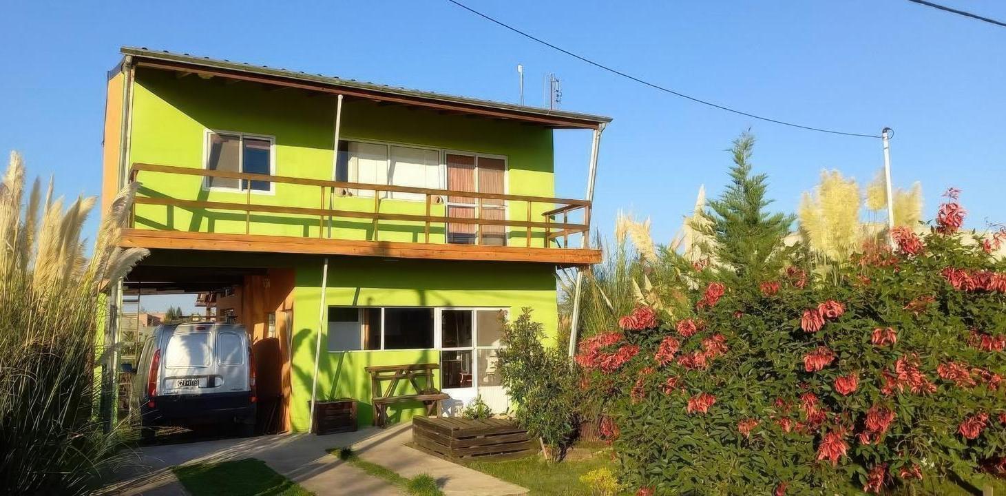Foto de Casa en venta - 3 Dormitorios 2 Baños - Cocheras - 300Mts2 - Domselaar, San Vicente, imagen 1