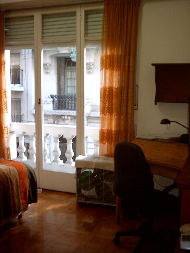 Departamento en venta - 2 Dormitorios 1 Baño - 75Mts2 - Monserrat