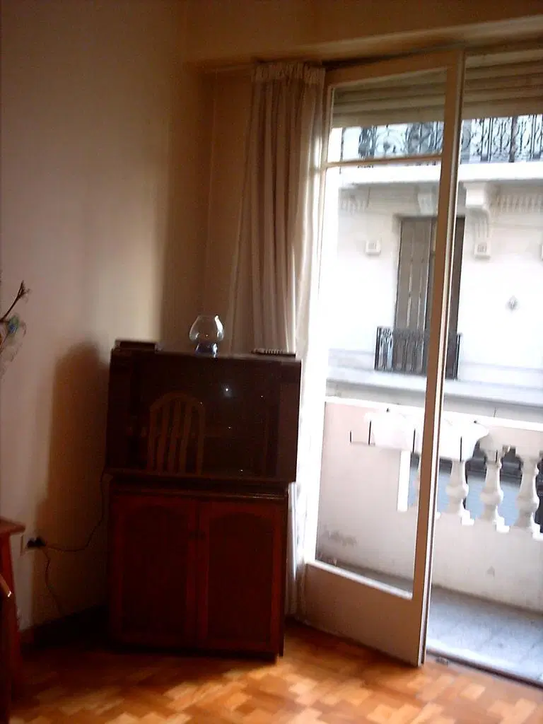 Departamento en venta - 2 Dormitorios 1 Baño - 75Mts2 - Monserrat 4